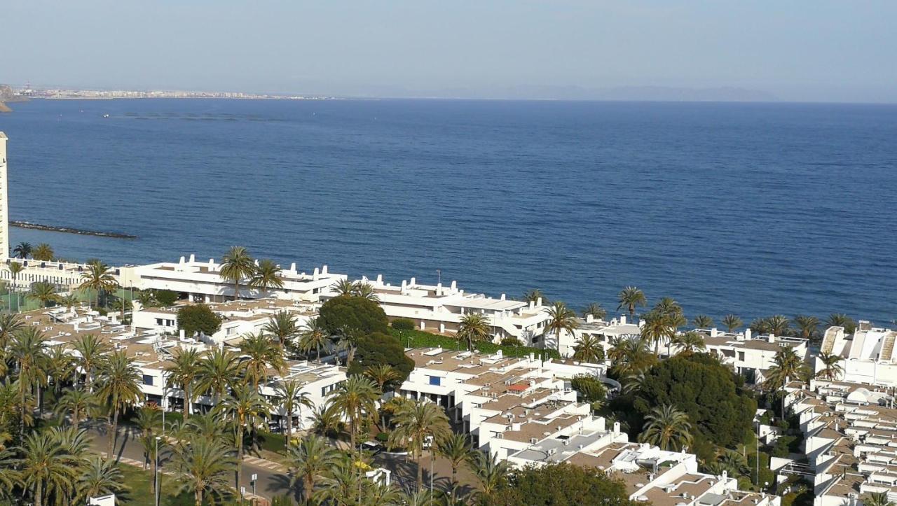 Alojamiento Con Vistas Al Mar Aguadulce (Almeria) Exterior foto